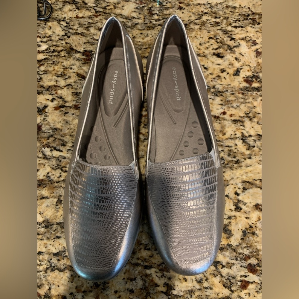 Easy Spirit Silver Devitt Flats with Textured Elegance